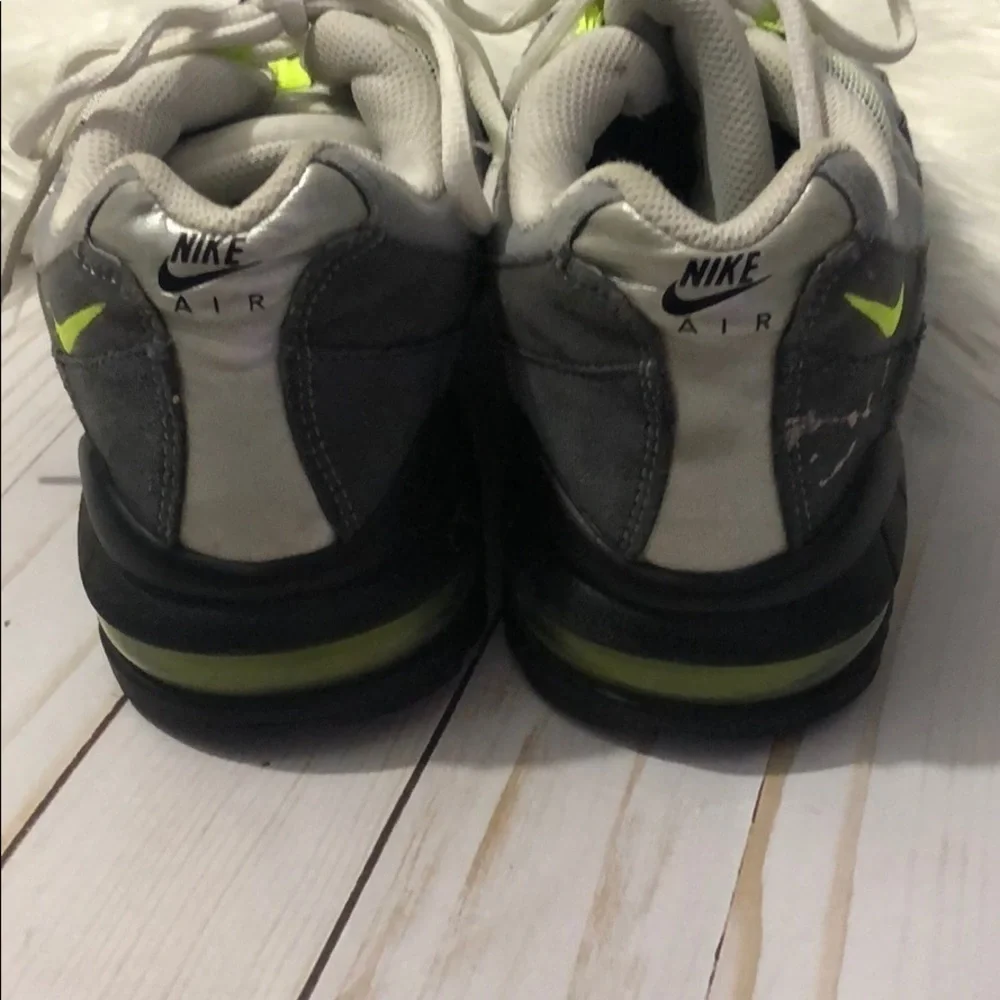 Nike air max 95.   Size 5.5 - Picture 7 of 13